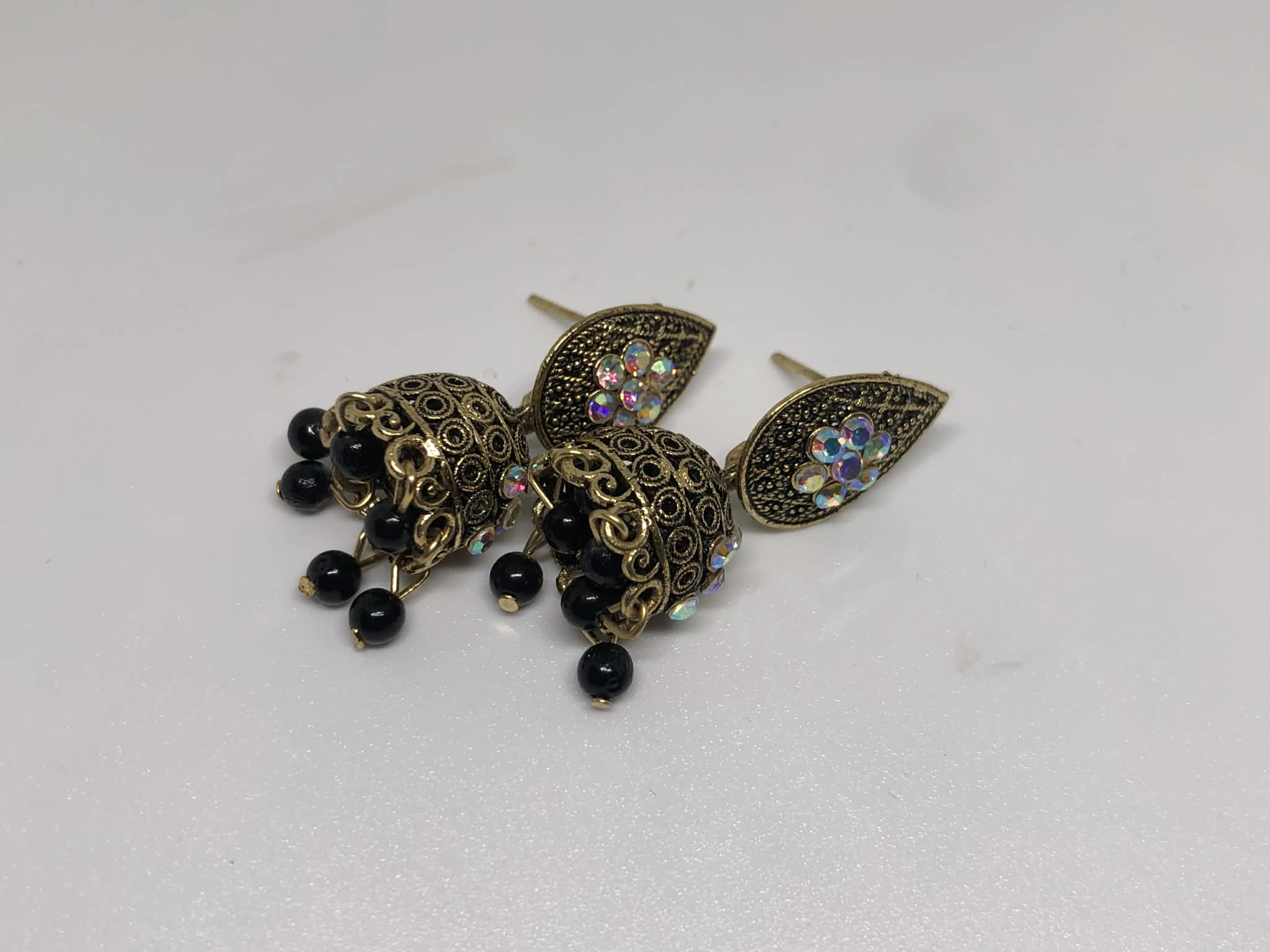 Trendy Jhumkia Color Zinc 