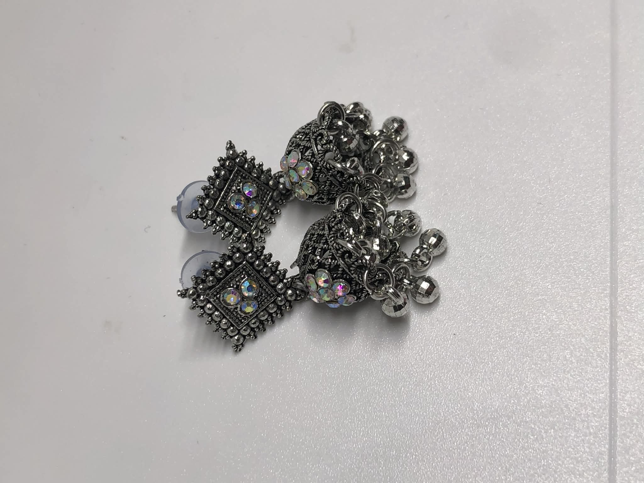 Trendy Jhumkia Color Silver  