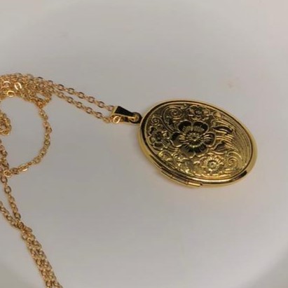 vintage style locket chain